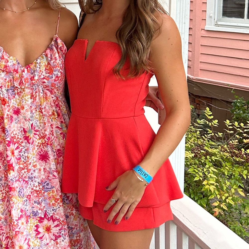 DO+BE Strapless Romper